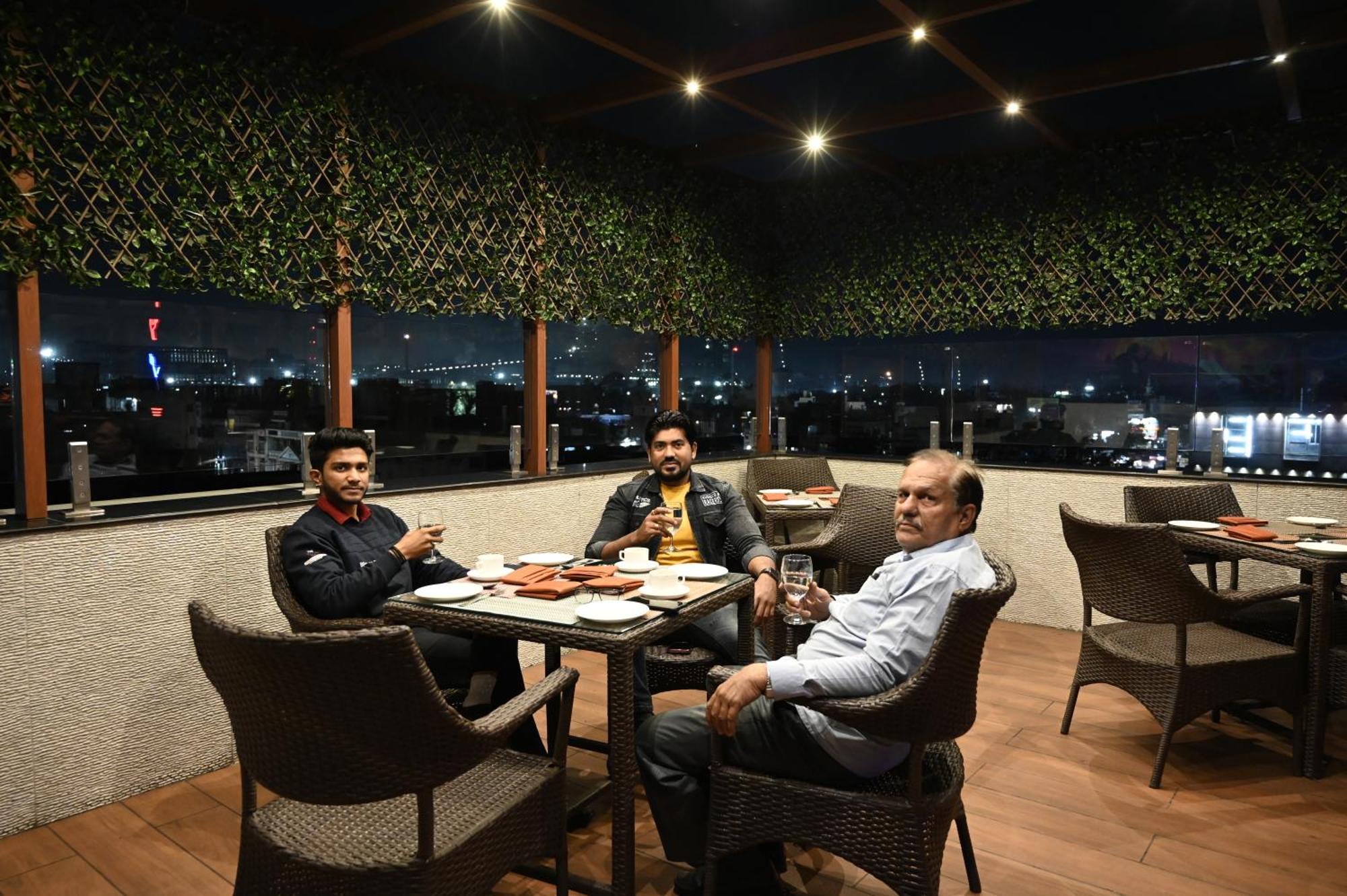 Hotel Trax International Jamshedpur Exterior photo